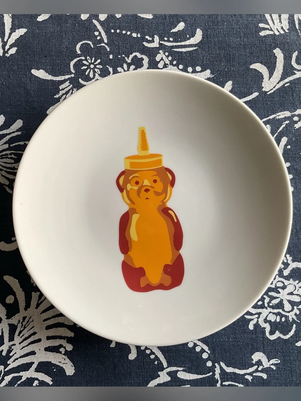 Collectible Williams Sonoma x Fnnch Honey Bear Squeeze Top Salad Dessert Plate